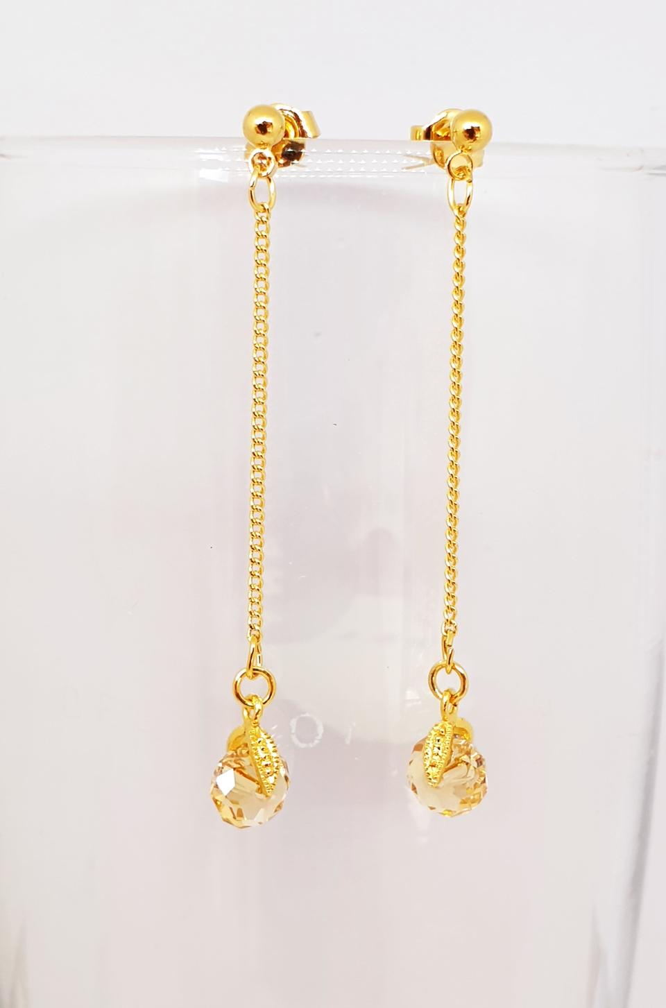 크리스탈 롱체인 침형 귀걸이