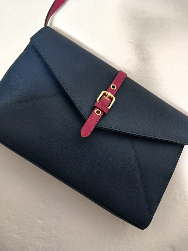 시슬리 소가죽 크로스백