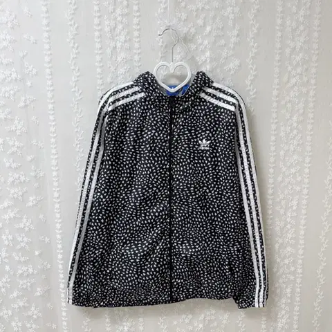 아디다스 희귀 하트 바람막이 후드 트랙탑 자켓 집업 파이어버드 블랙