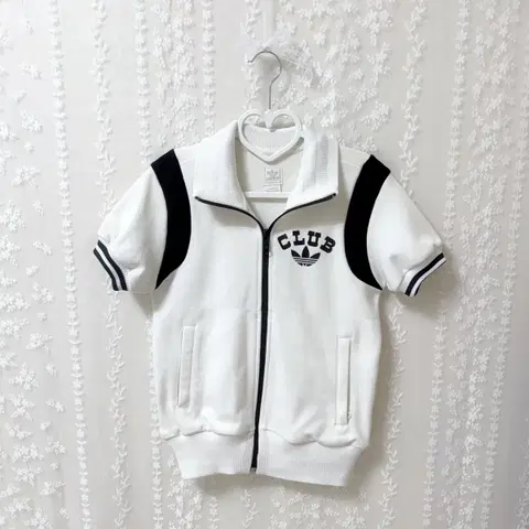 아디다스 화이트 반팔 져지 대장 올드스쿨 파이어버드 클럽 흰검 집업