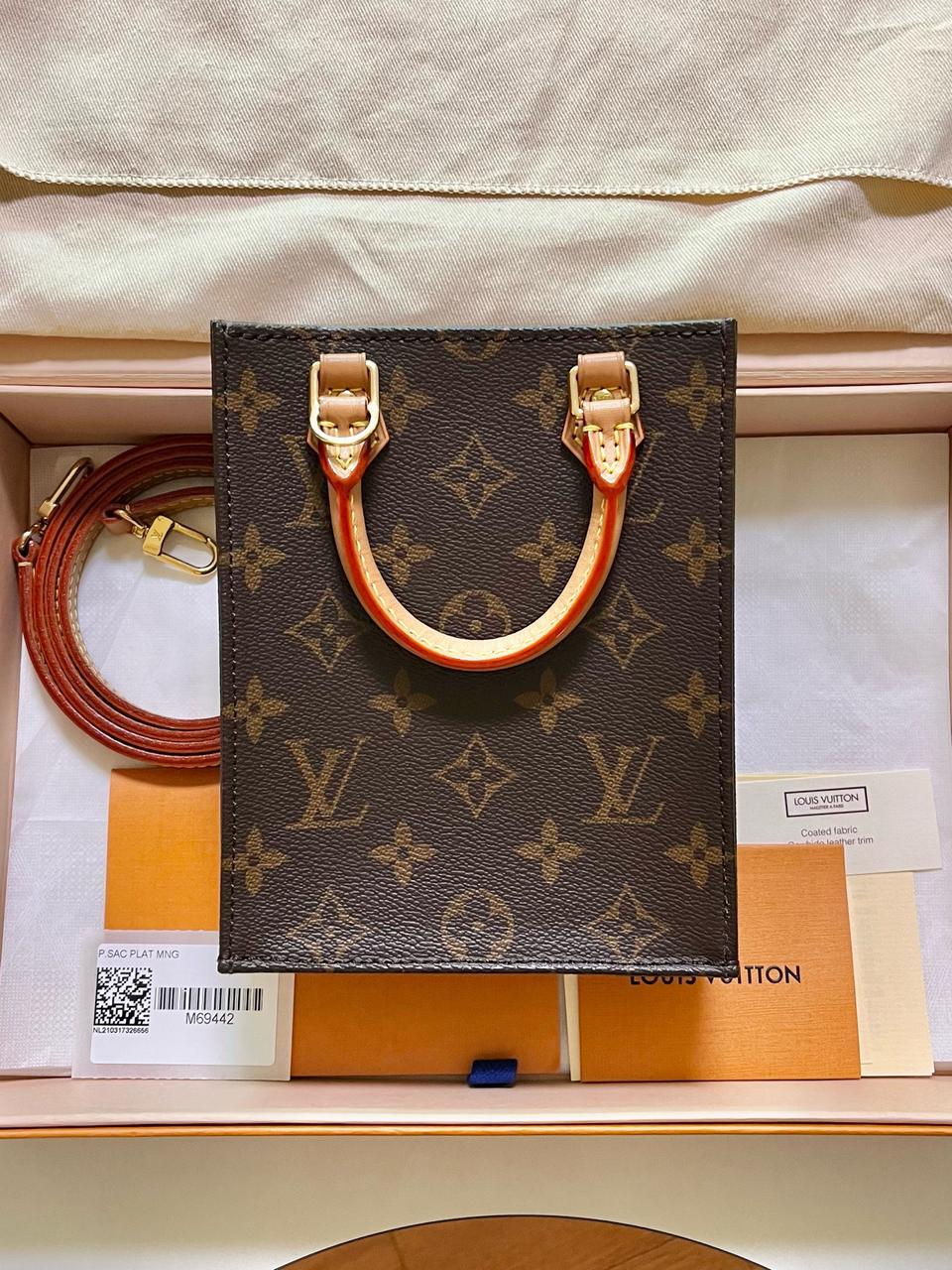 (새상품급) 루이비통 쁘띠삭플라 크로스백 가방