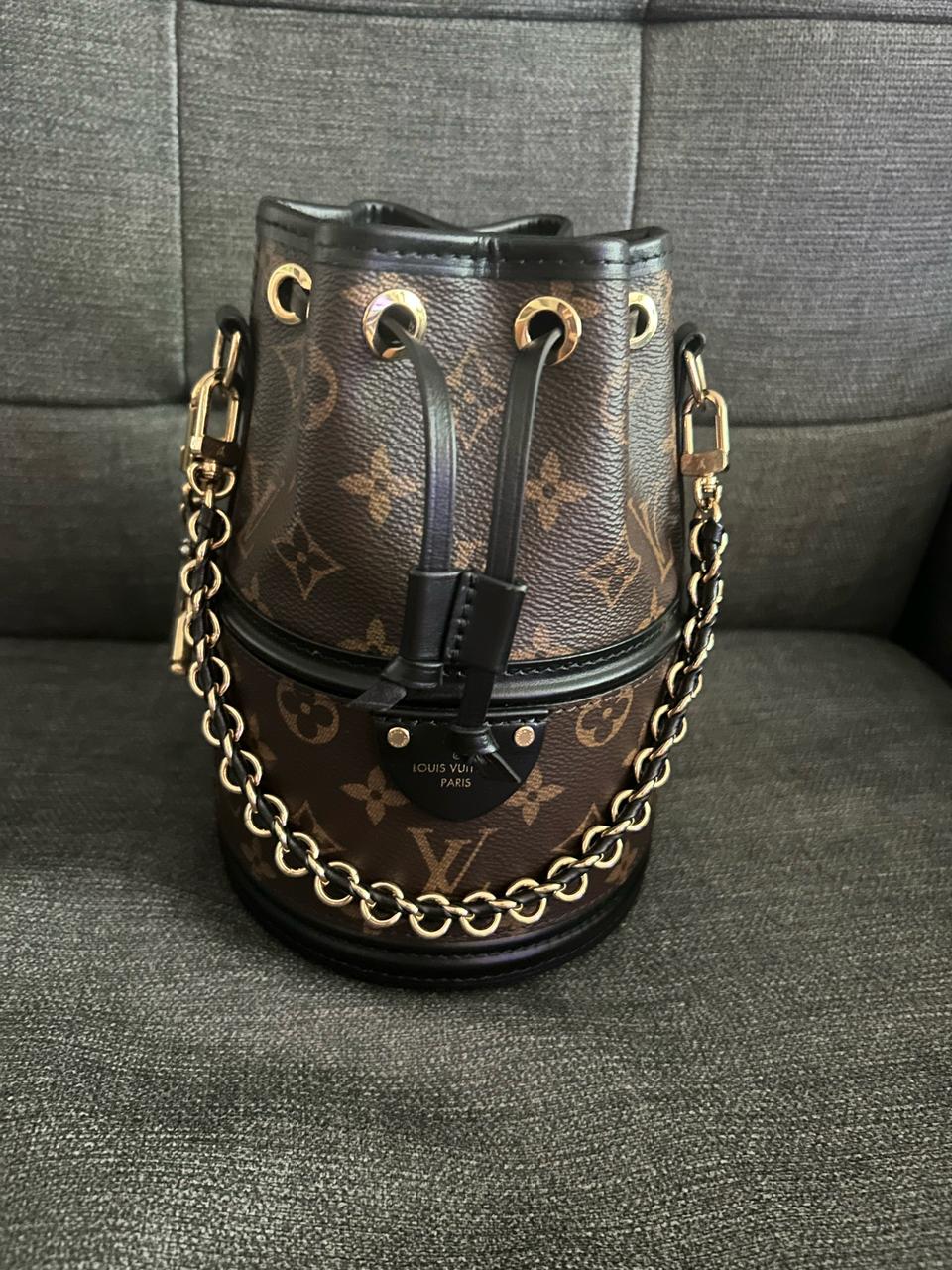 루이비통 카누 키링포함 (스트랩 없어요)