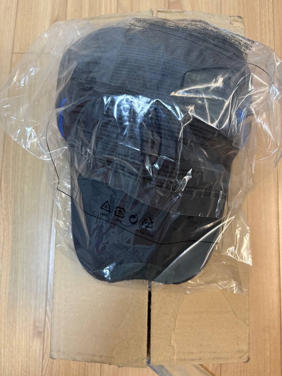 컨버스 X 아더에러 6 패널 캡 블랙