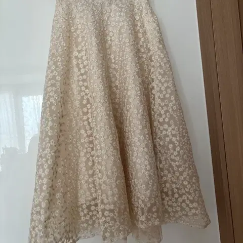 ERIC 에릭 샤 망사 럭셔리 롱 튤 훌 스커트 치마 결혼식 하객룩