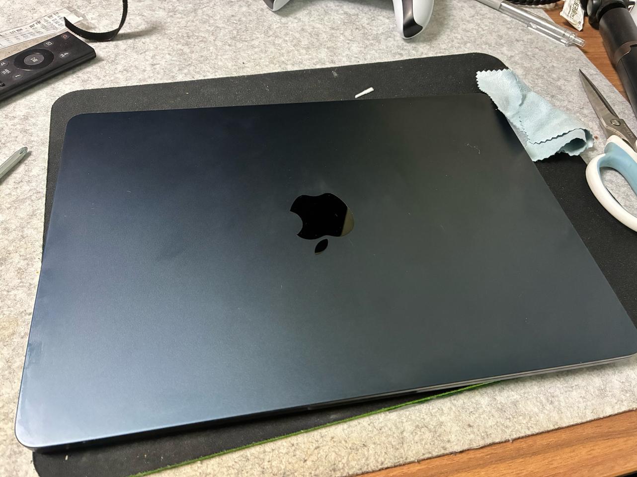 맥북에어 M2 13 8g 256g