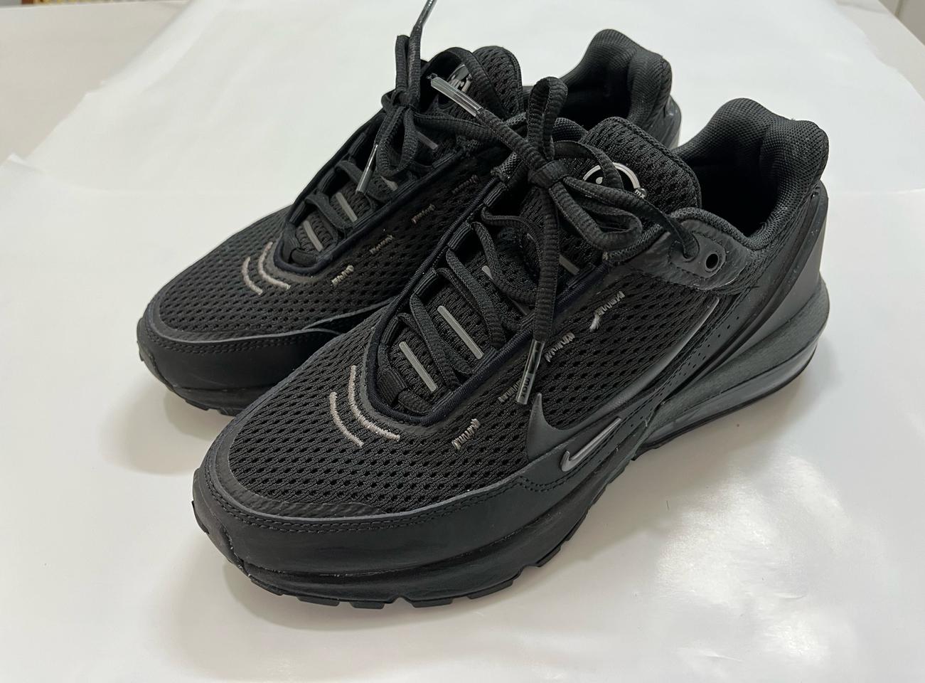 상태좋음! 나이키 에어맥스 펄스 블랙 우먼스 235