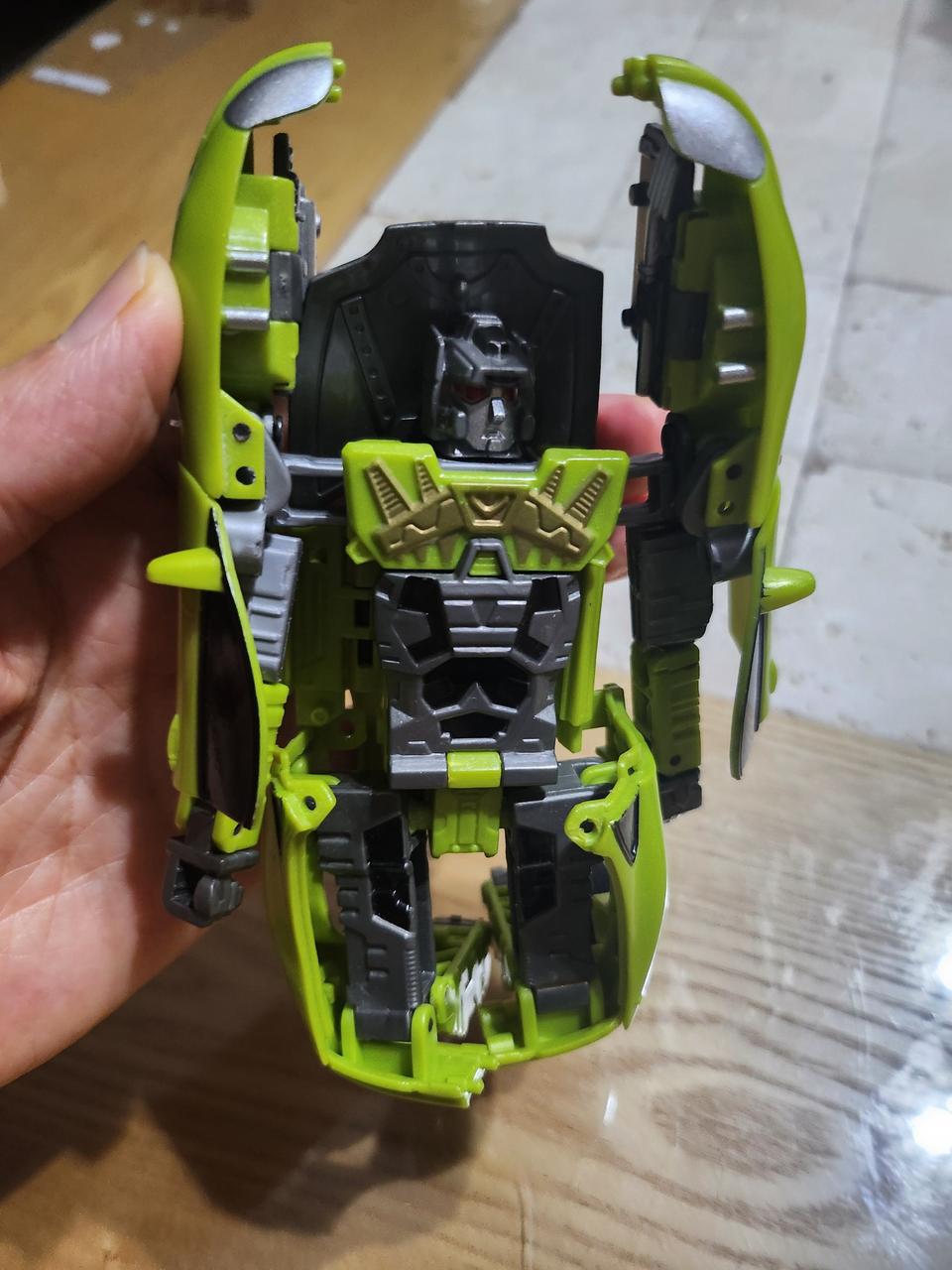 변신 로봇 장난감