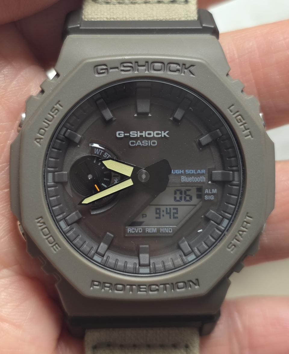 블루투스 지샥 G-SHOCK GA-B2100CT-5ADR 태양광 시계
