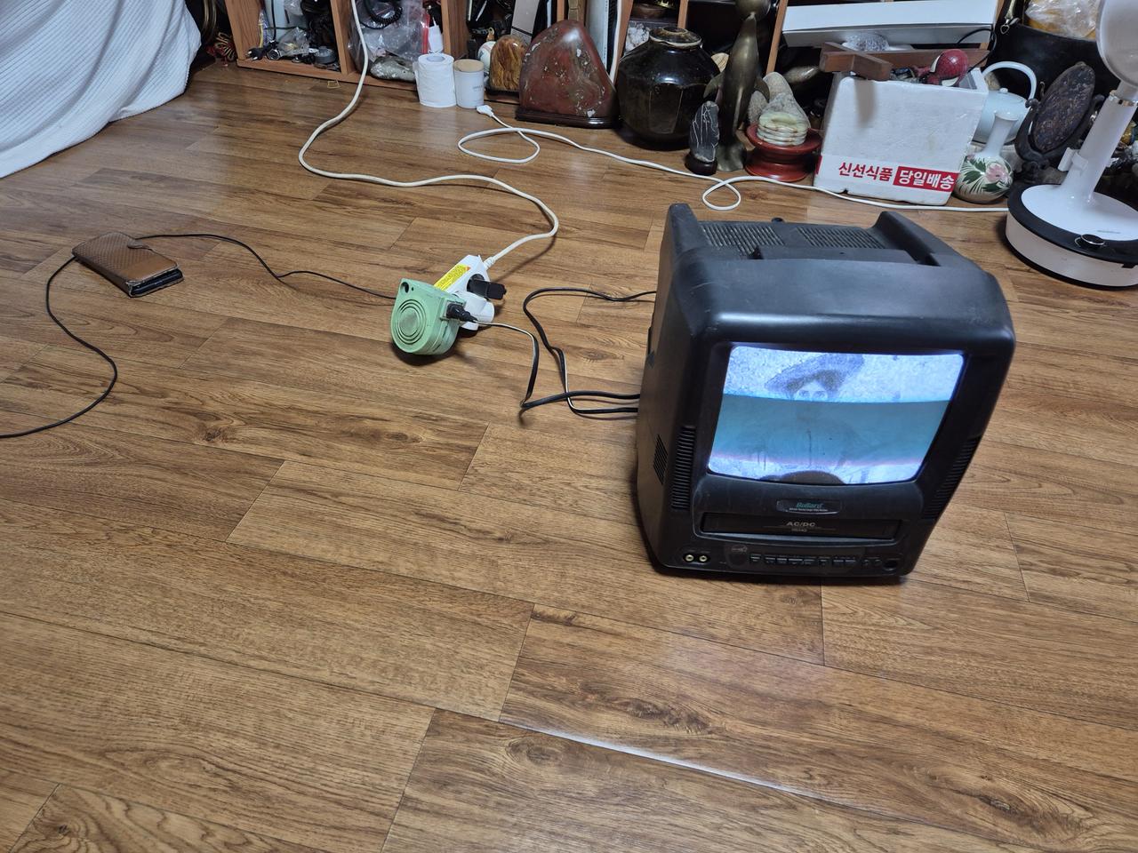 비디오겸용티비100v 흑백작동정상1개단가