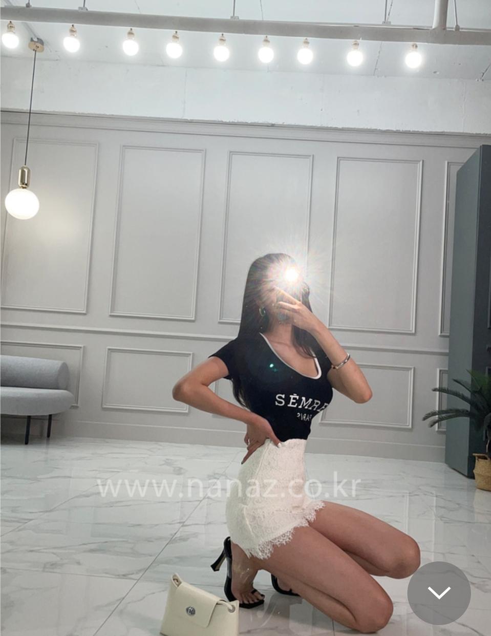 블랙 빈우 레터링 티셔츠