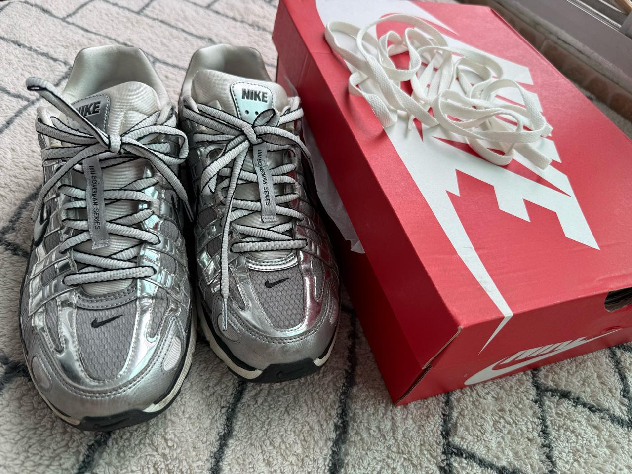 나이키 p6000 메탈릭 실버