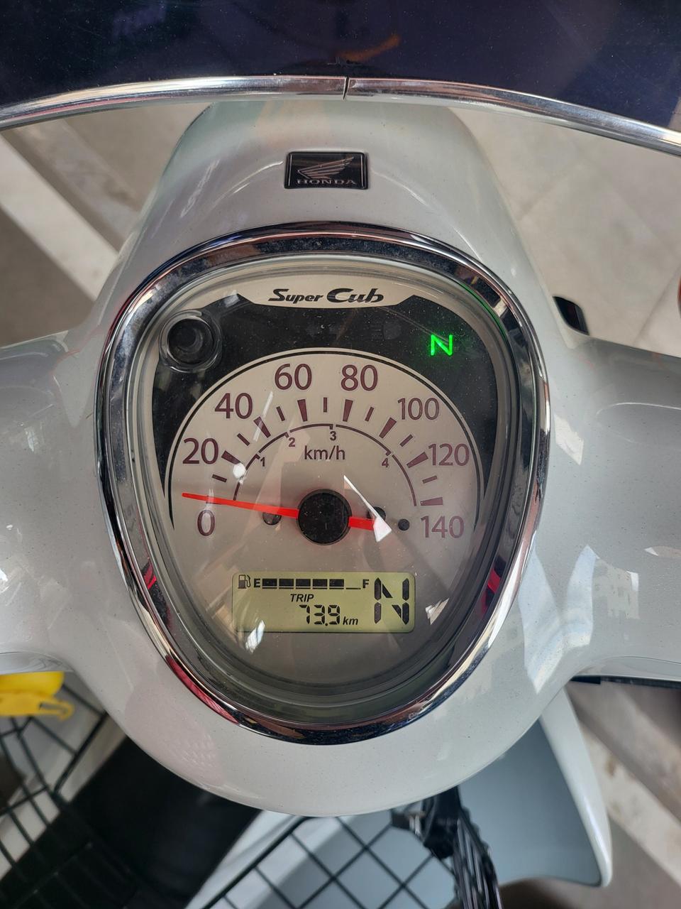 혼다 슈퍼커브 화이트 24년식 73.9km