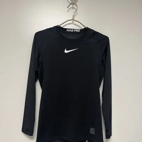 나이키 프로 드라이핏 긴팔 티셔츠 M