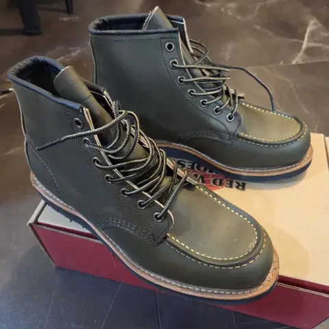 레드윙 목토 8828 알파인포티지 8사이즈 (260)