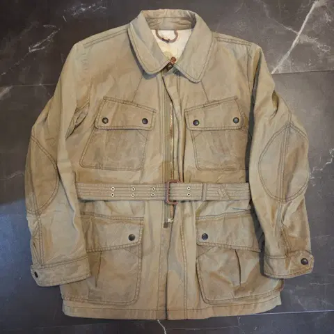 바스통 005 왁스자켓 판매합니다.