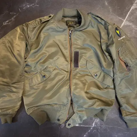 브론슨 L-2 자켓 40사이즈(L사이즈)