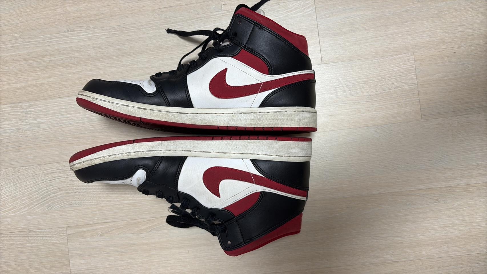 나이키 에어조던 1짐레드 미드