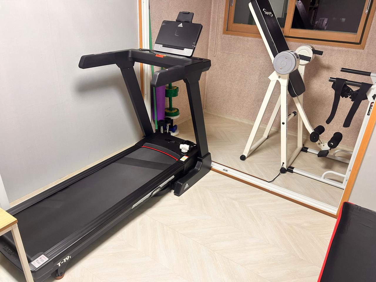 런닝머신 팔아요.