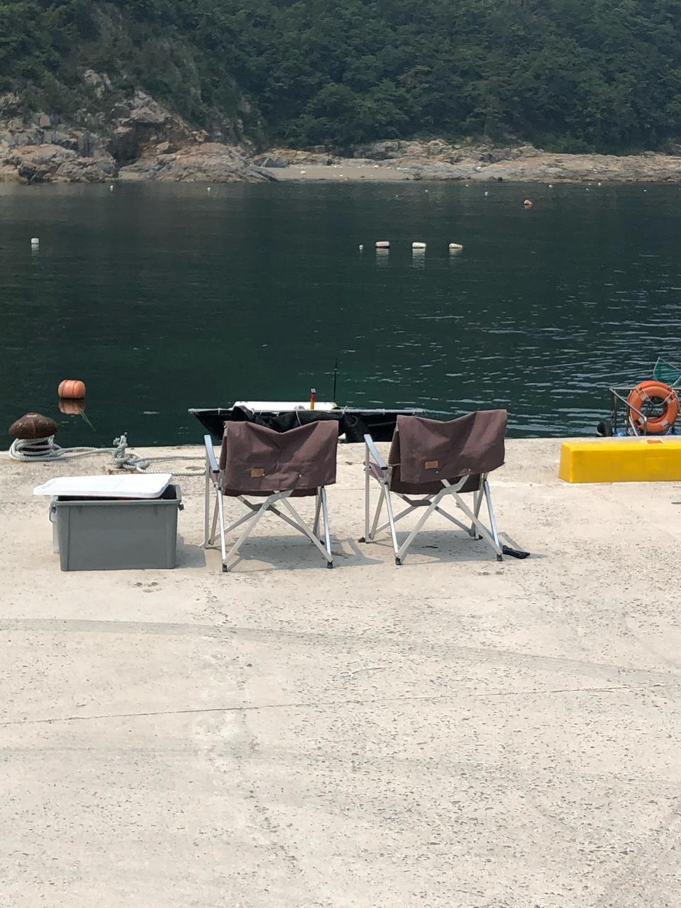 낚시용 의자 팔아요.