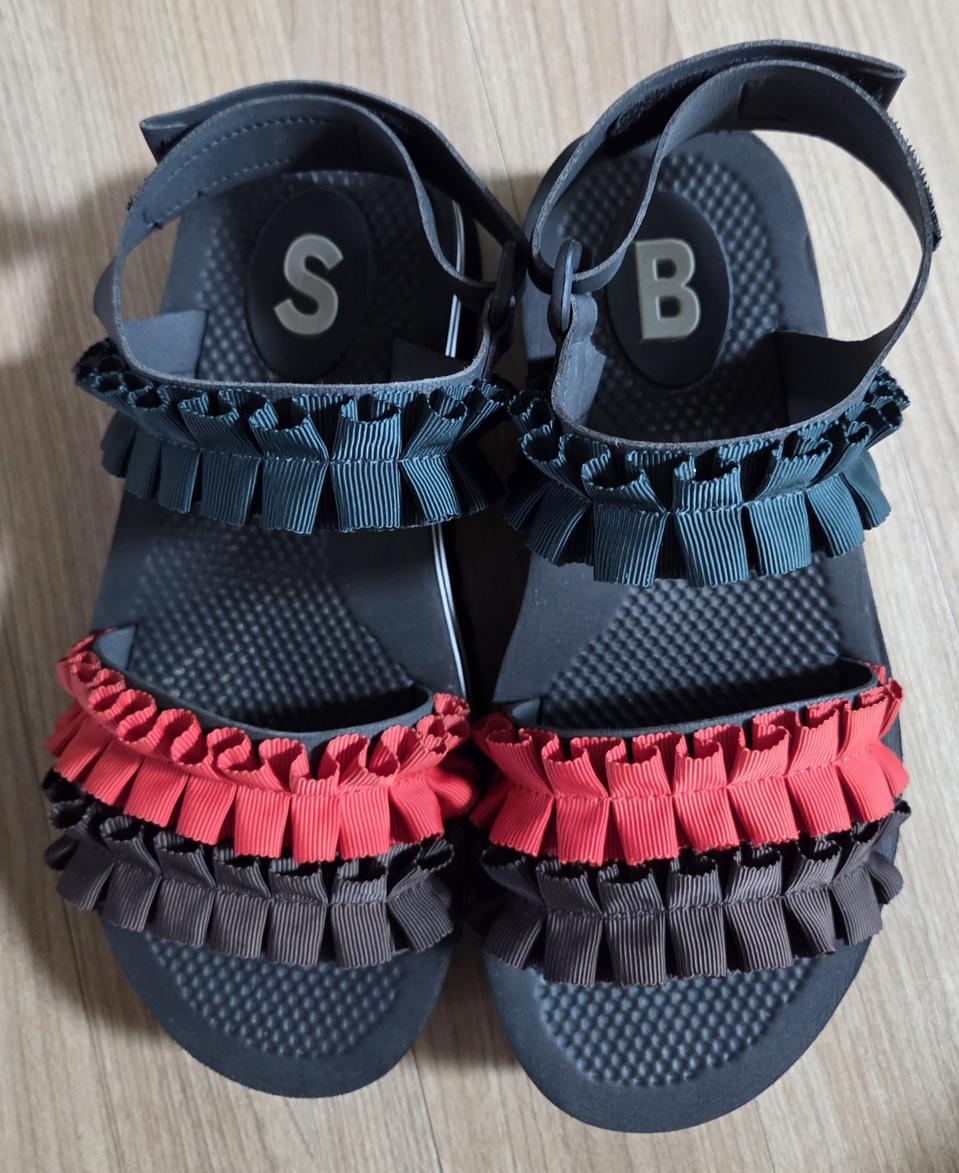 정품 슈콤마보니 여성샌들375