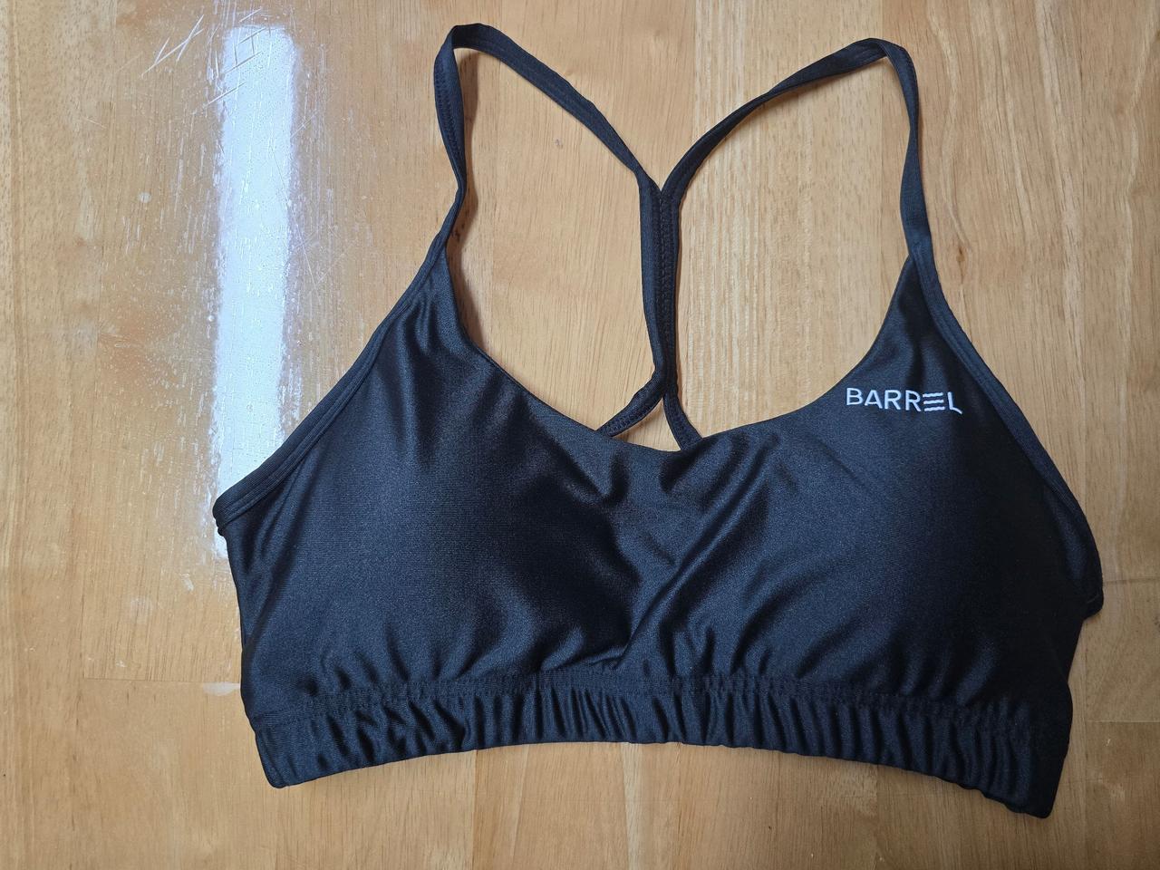 (새상품) 배럴 래쉬가드 브라톱