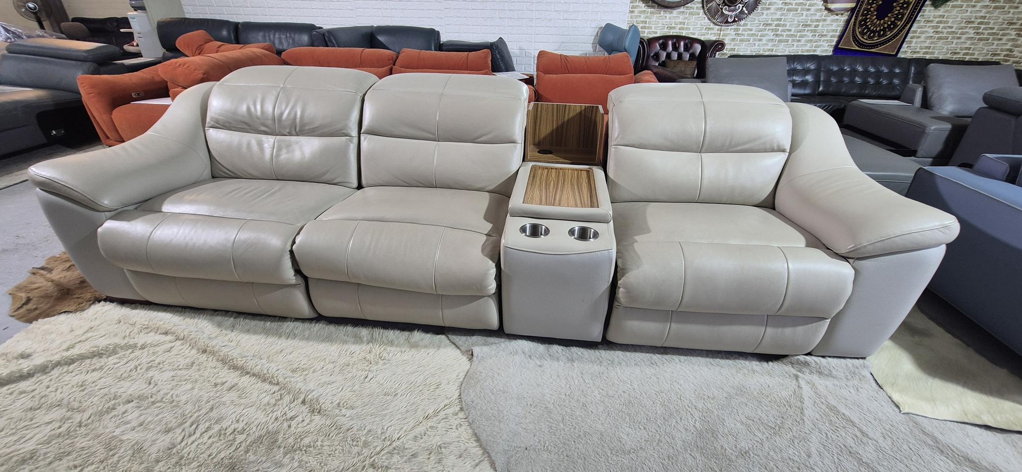 시트앤모어 칸느플러스 천연 통가죽 홈바형 4인 전동 리클라이너 소파쇼파