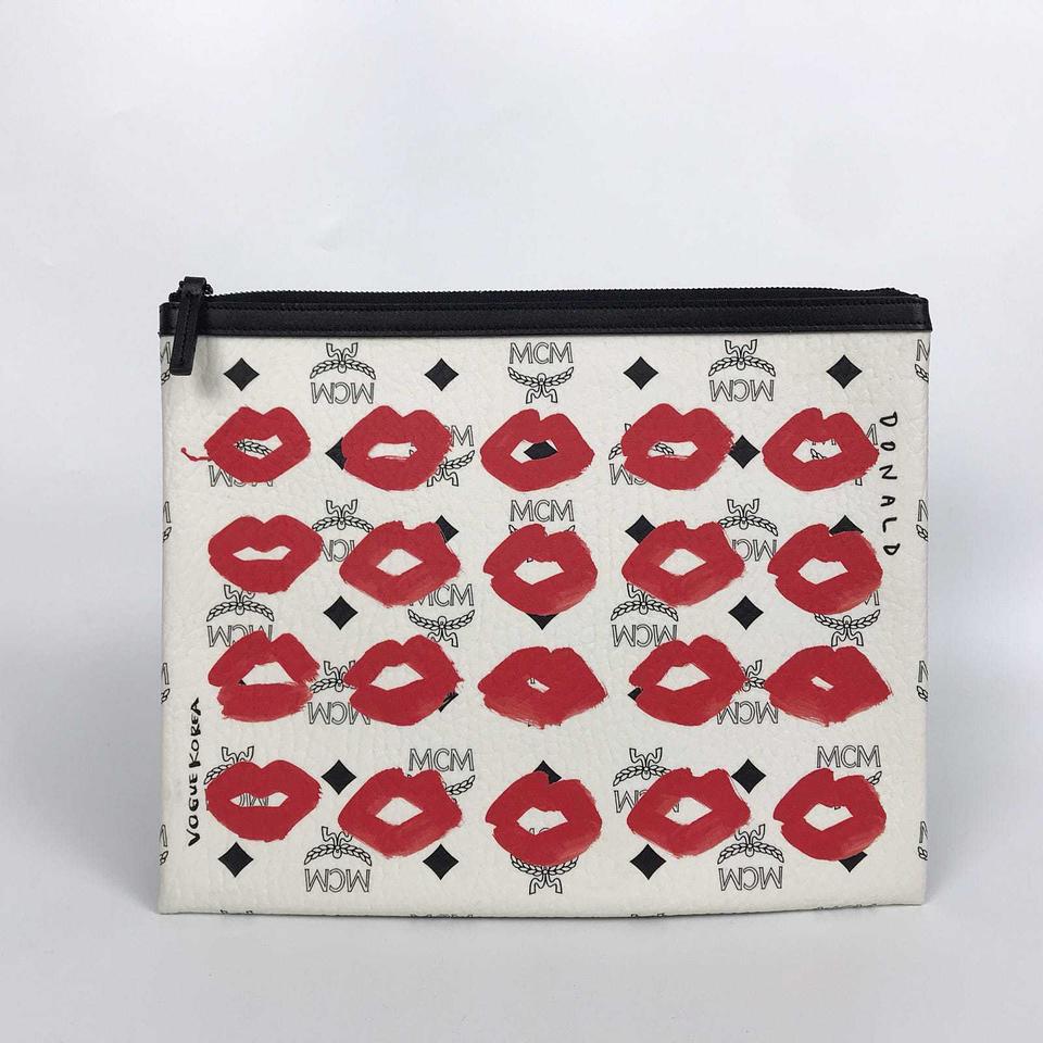 MCM 엠씨엠x보그 입술 클러치백 여성 가방