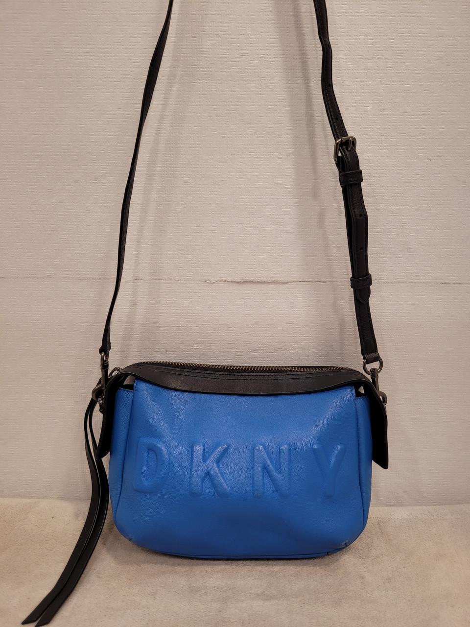 DKNY 크로스백 가방