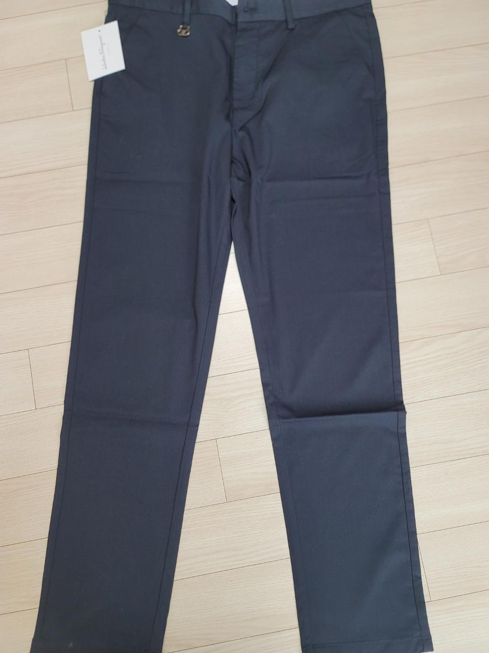 페라가모 하절기 스판 면 바지 미착용품 36인치