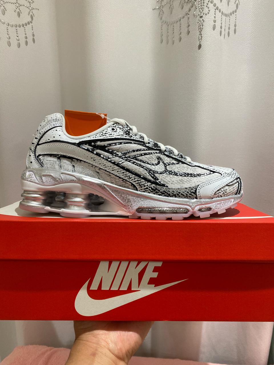 나이키 샥스 라이드 2 런닝화 운동화 메탈릭 플래티넘 270 280