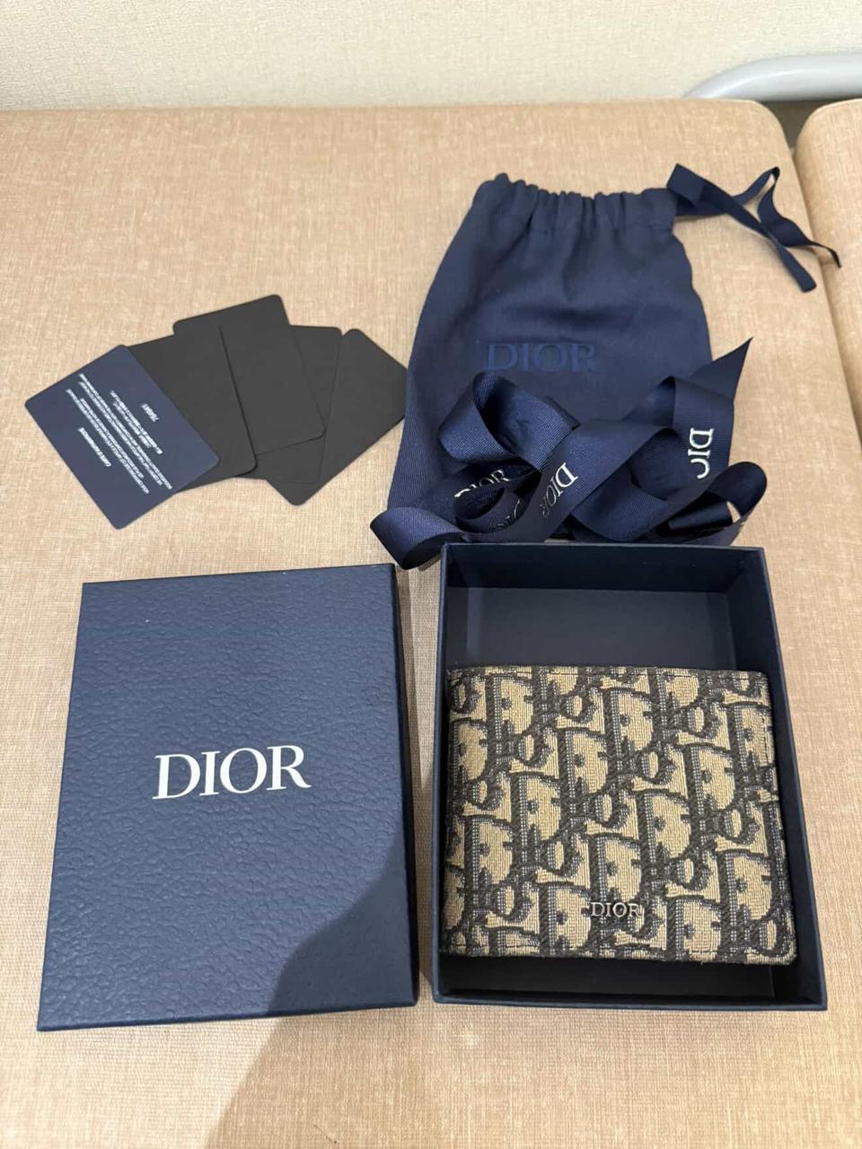 디올오블리크반지갑