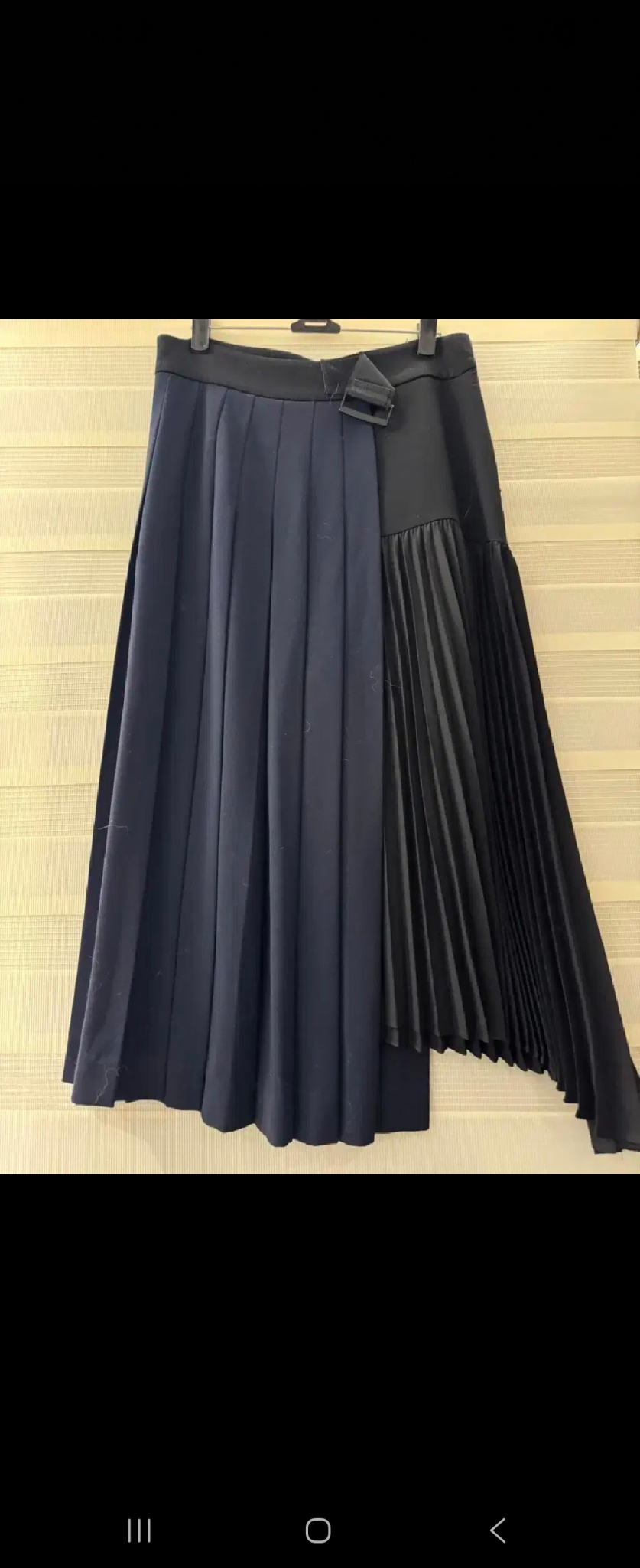 럭키슈에뜨스커트