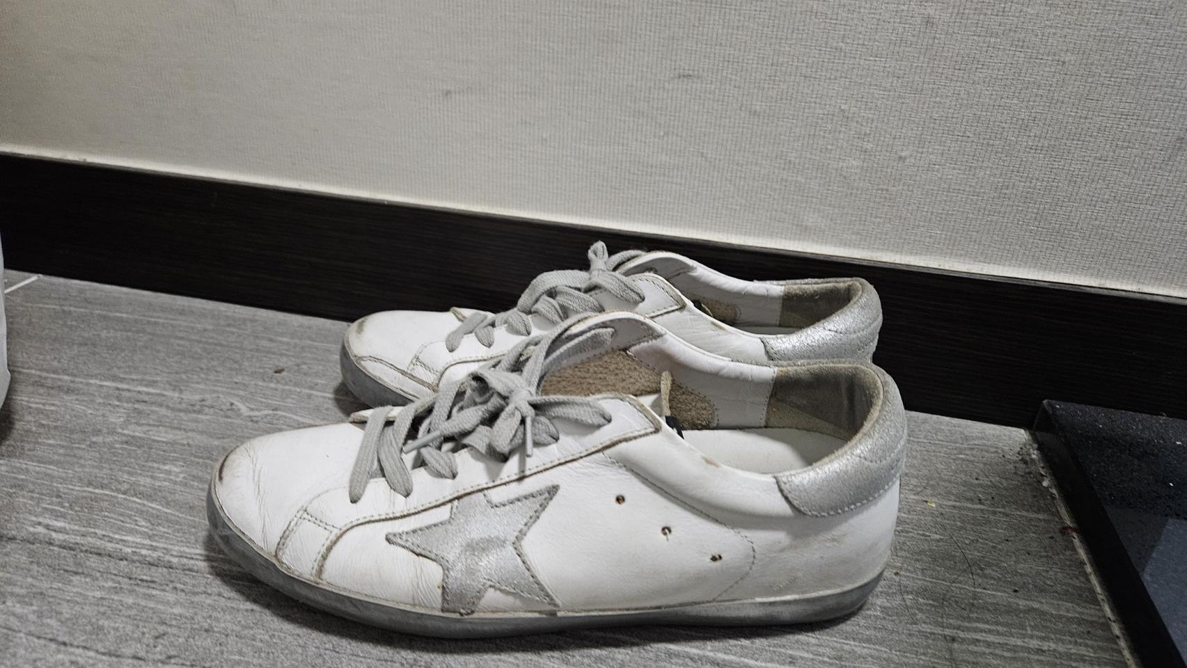 골든구스 슈퍼스타 스니커즈 240 실버 급처