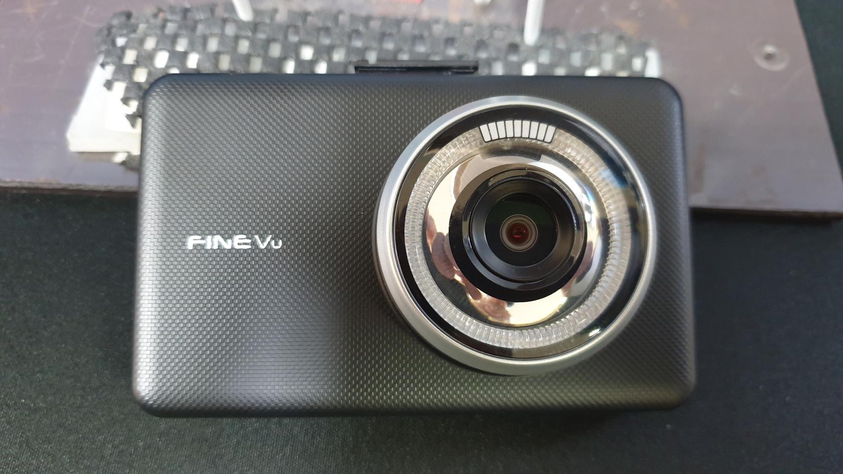 정비된 파인뷰 X3000 앞쪽 본체만.