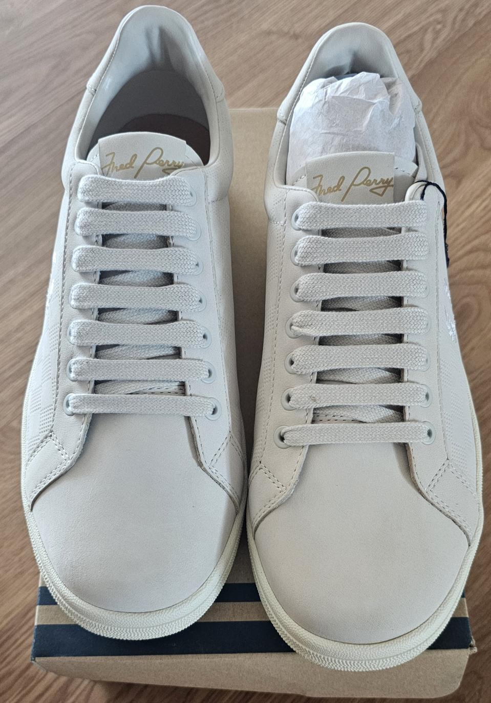 새상품))프레드페리 260