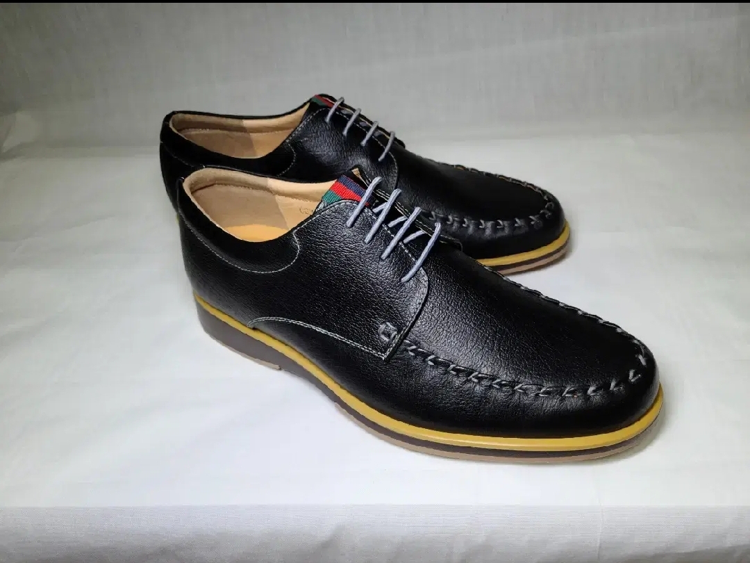 (새상품) 남성소가죽스니커즈265