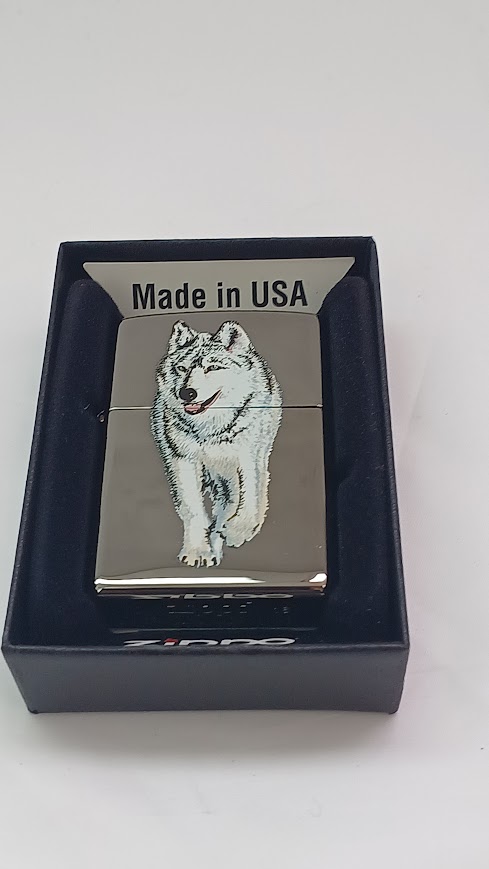 [Made in USA] 지포 라이터 – 웅장한 늑대 디자인 한정판