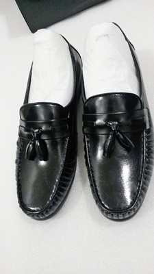 검정색 태슬 로퍼 남성구두