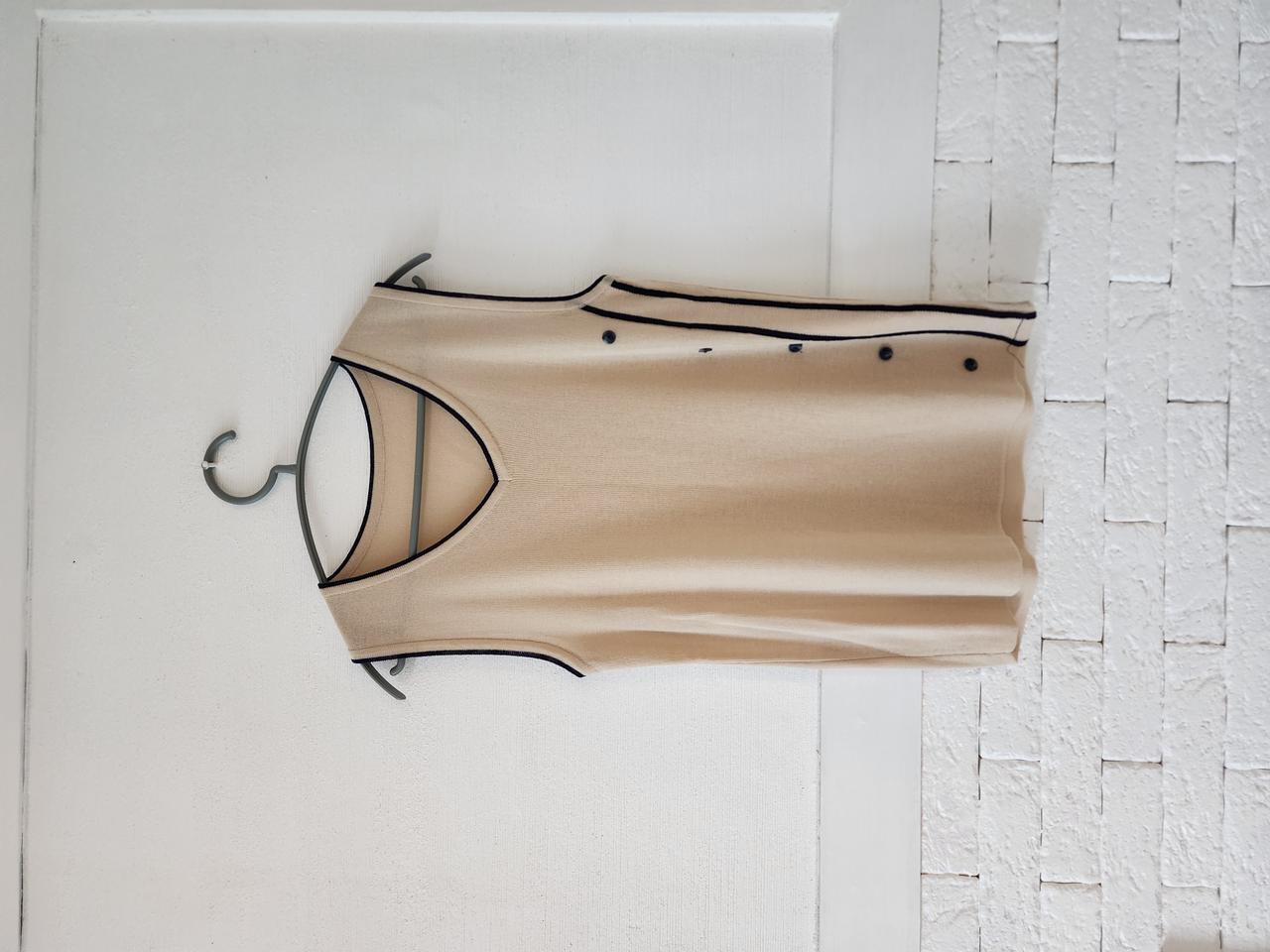 (새상품) 단아한 깔끔 민소매 니트 (베이지)