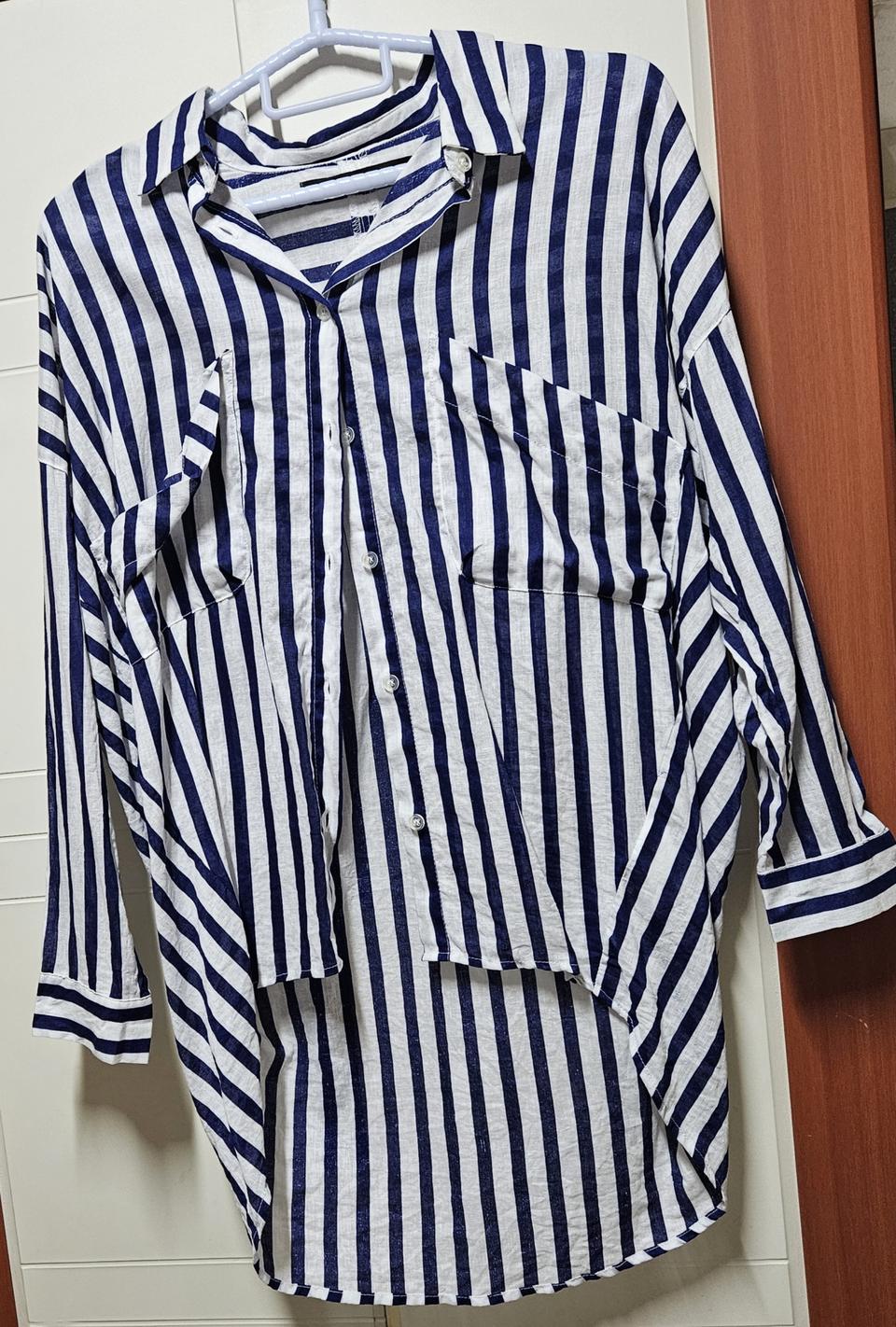 코데즈컴바인 스트라이프 셔츠 블라우스