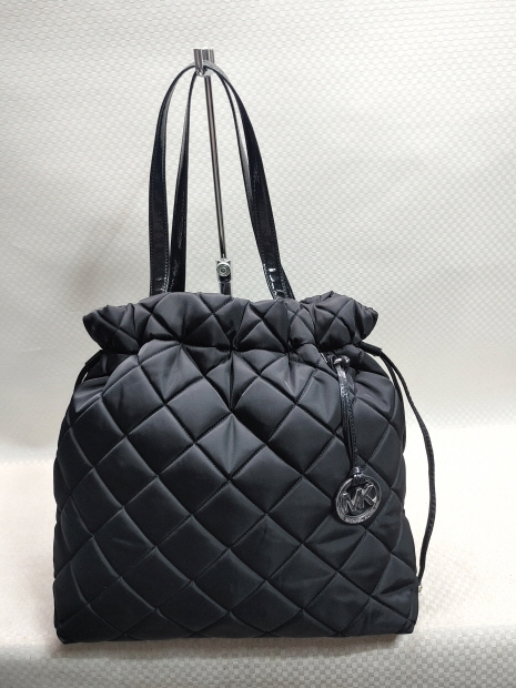 마이클코어스 퀼트 숄더백