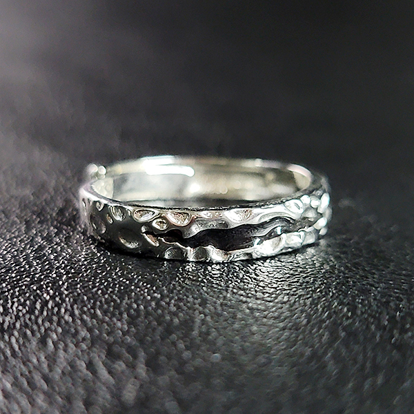 Seker 실버 남자 엔틱 빈티지 블랙 균열 반지