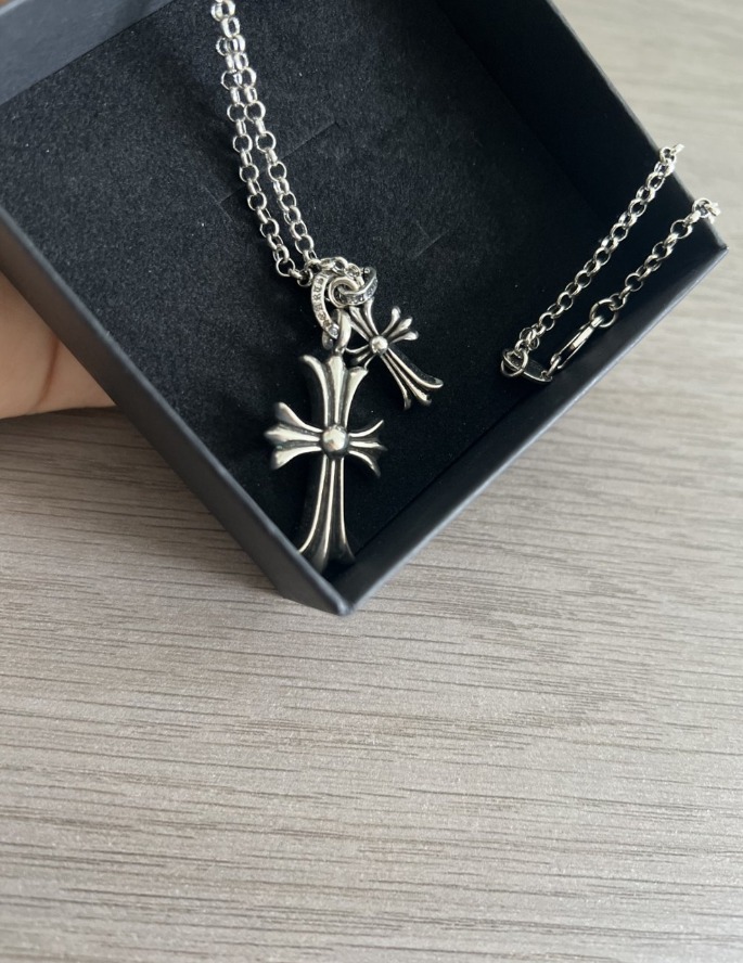 크롬하츠 십자가 펜던트 목걸이