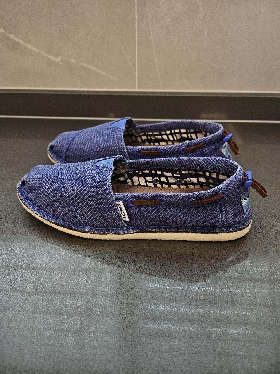 235 탐스 빈티지 청 슬립온