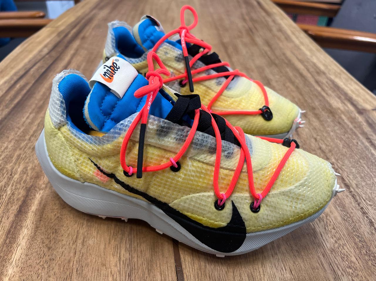 나이키 오프화이트 베이퍼 스트릿 (미착용 신상)