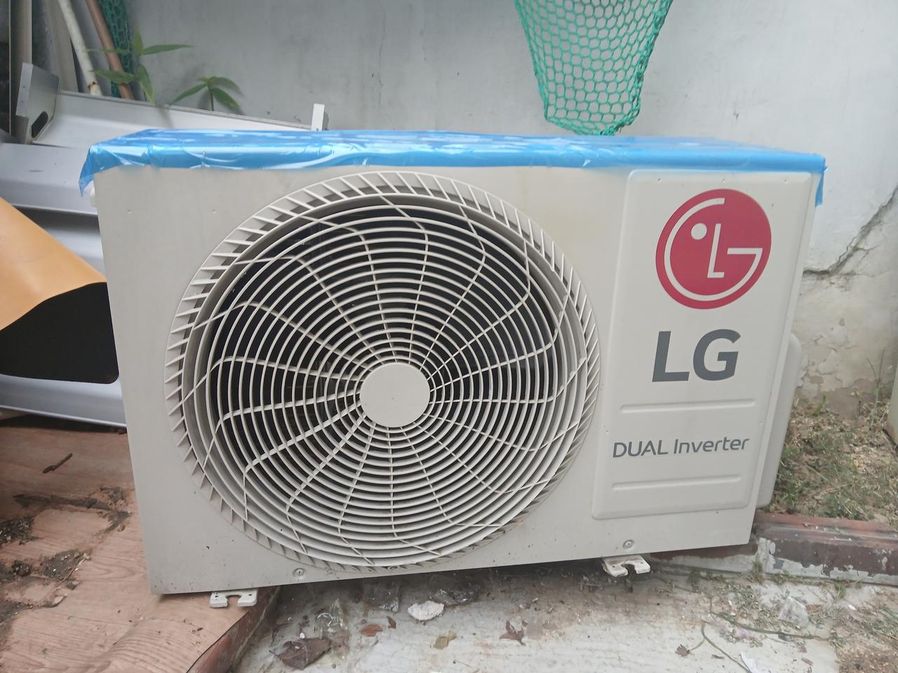엘지 벽걸이 7평22년식 실외기 만