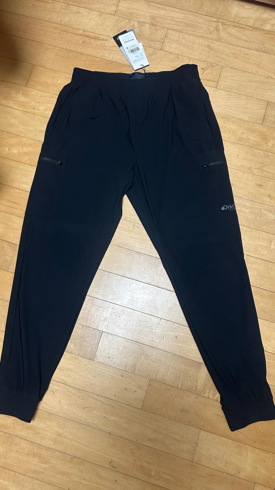 디스커버리 우븐 조거 팬츠 새상품 판매합니다