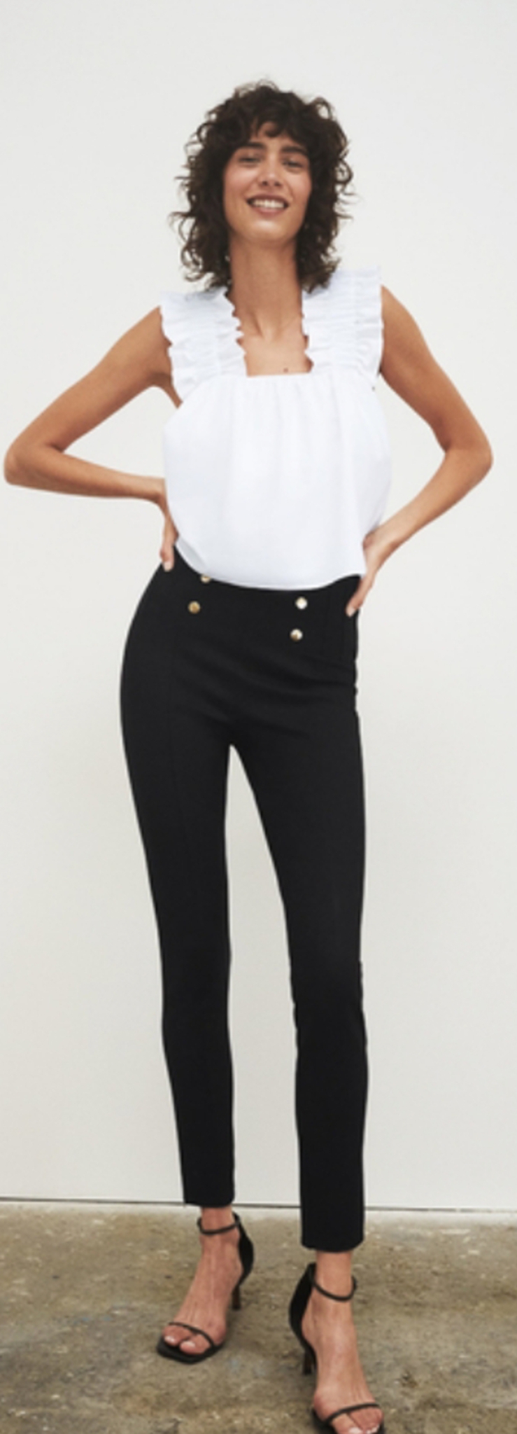 새상품) 자라 화이트 러플 나시 탑