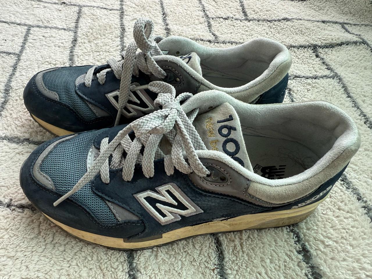 뉴발란스 1600 프리미엄 빈티지 네이비