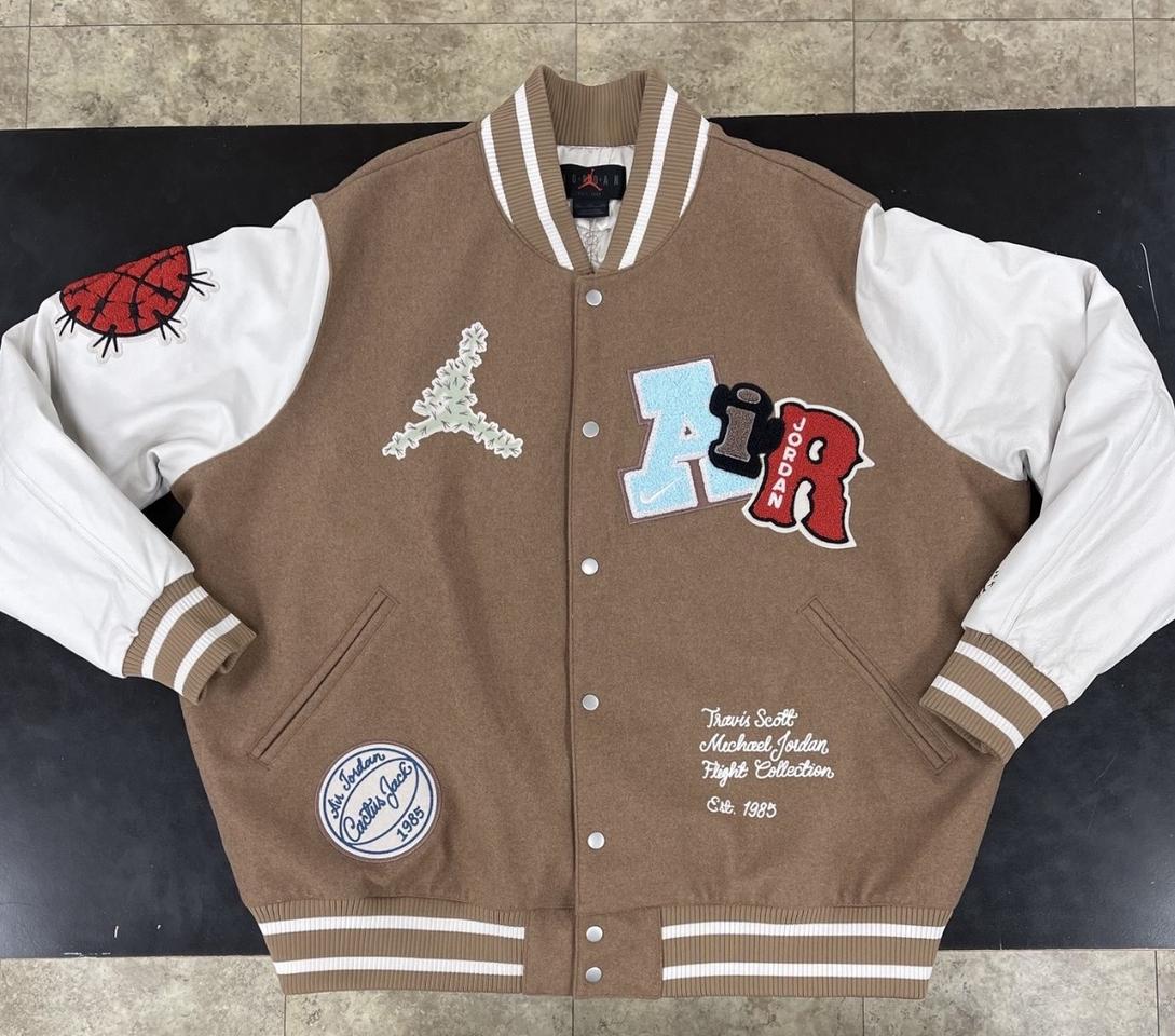 에어조던 트래비스 스캇 바시티 자켓 XL 앤틱 브라운